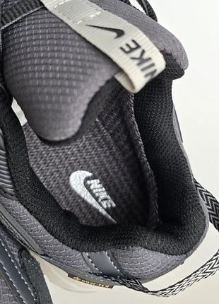 Nike v2k run | gore-tex 
• grey • 7