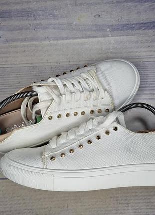 Кеды carvela