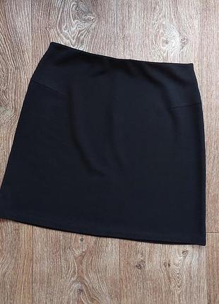 Короткая трикотажная юбка