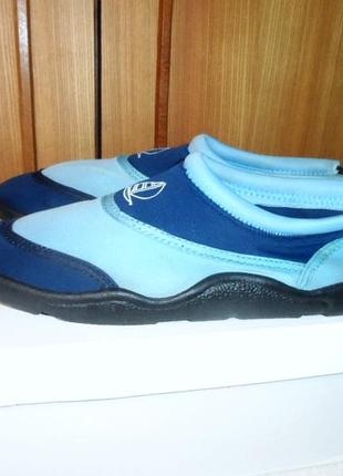 Жіночі футзалки gomaa кросівки для зали 36 розмір 23,4 см