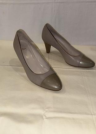 Туфлі  *leder-asper*    шкіра   італія      р.39 (  25.50)