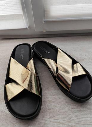 Женские шлепки kamengsi золотистого цвета