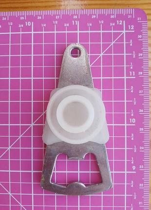 Комбинированная открывалка для бутылок металл и пробка