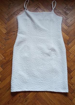 Біла сукня футляр в ідеальному стані