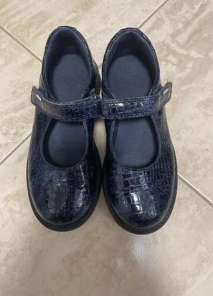 Шкіряні туфлі  для дівчинки