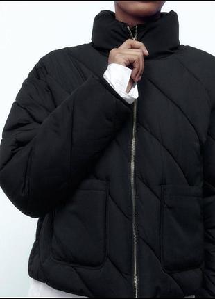 Тепла куртка на осінь