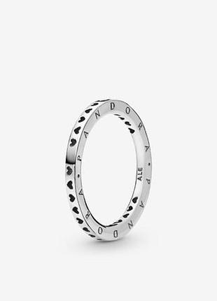 Продам новое серебряное кольцо с логотипом и сердечками пандора оригинал