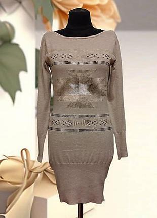 Брендовое трикотажное вискозное платье миди туника