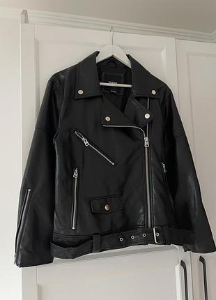 Шкіряна куртка pull&bear