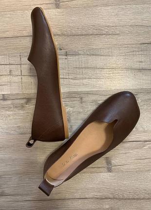 Балетки з анатомічним носиком.