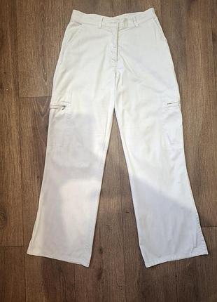 Белые широкие брюки