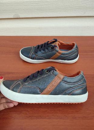 Кожаные кроссовки geox