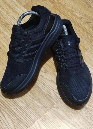 Кроссовки adidas размер 42,5, по стельке 27см