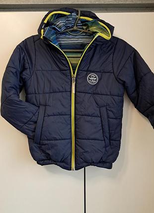 Двусторонняя демисезонная куртка для мальчика 128р