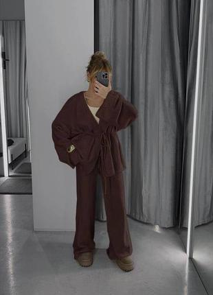 Шерстяной костюм палаццо и кардиган