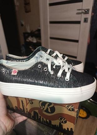 Кеды на высокой платформе