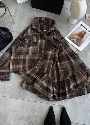 Костюм жіночий у клітинку сорочка та пишна міні спідниця з кокеткою святковий повсякденний комплект картатий фланель бавовна коричневий шоколадний