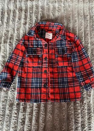 Дитяча сорочка в клітинку. розмір: 104 см. підійде як сорочка, так і легка накидка замість кофти  стан: відмінний