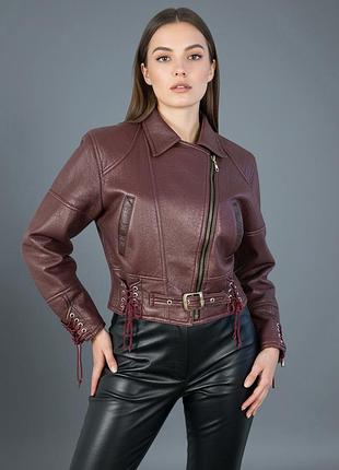 Винтажная бордовая женская куртка косуха (кожзам) elegance