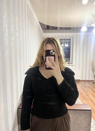 Тепла кофтинка з комірцем