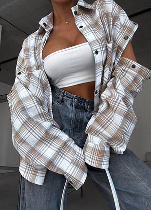 Трендова картата сорочка, на кнопках, рукава знімаються