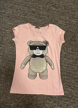 Персикова футболка в обтяжку з ведмедиком s m