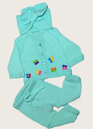 Вязаный костюмчик ручной работы