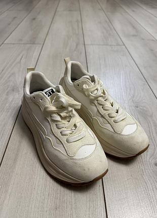 Взуття бу 38 р