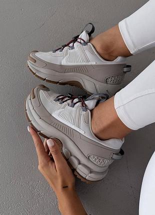 Жіночі кросівки топ якість.  🌵