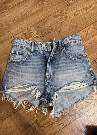 Джинсові шорти 34 р