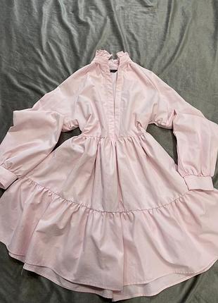 Актуальна сукня у ніжно-рожевому кольорі