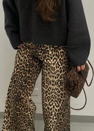 Широкі штани плаццо