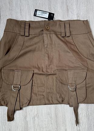 Міні спідниця карго з накладними кишенями нова prettylittlething