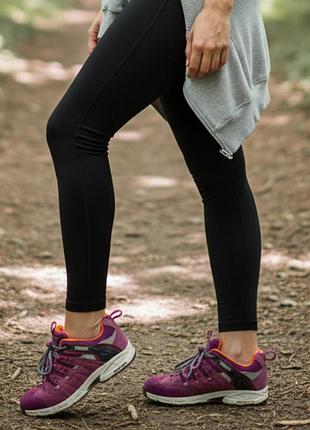 Кроссовки женские осенние фирменные meindl 
p.35-36 стелька 22 см