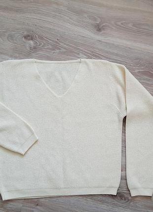 Джемпер женский пастельно желтого цвета