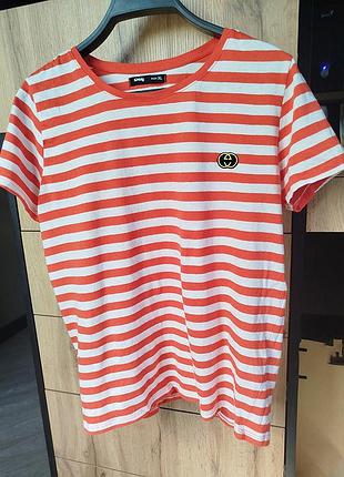 Футболка в смужку