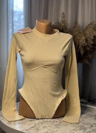 Новеньке тепле нюдове боді