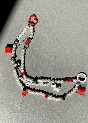 Украшение-подвес с шармами на сумочке