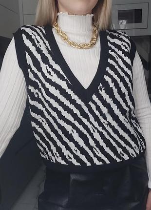 Новий жіночий вʼязаний жилет жилетка зебра у тваринний принт