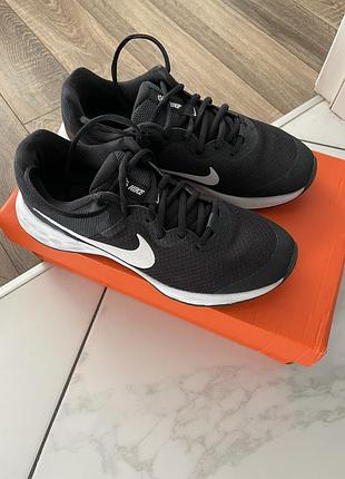 Кроси nike оригінал 37.5