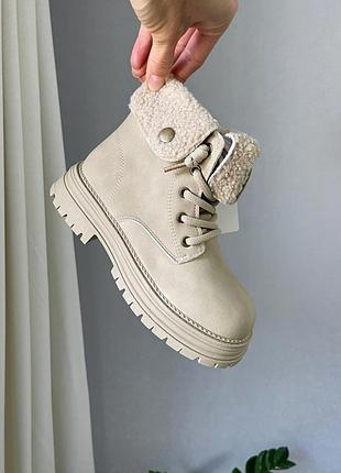 Зимние ботинки на девочку