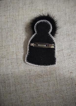 Брошь из бисера ручная брошка шапка шапочка меховой помпон норка3 фото