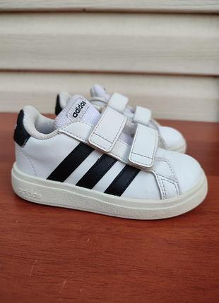 Стильные белые кроссовки кеды adidas оригинал