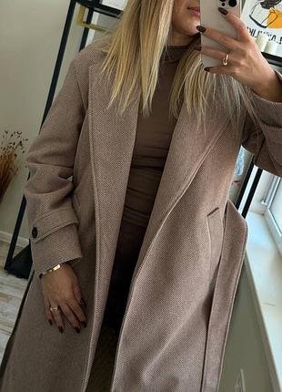 Жіноче пальто утеплене