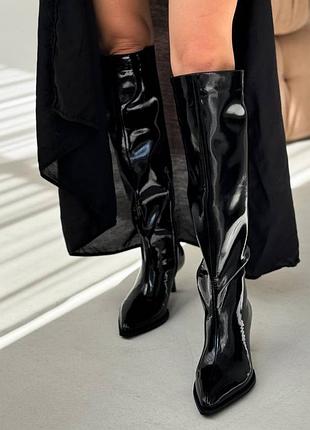 Сапоги женские лаковые  демисезонные черные