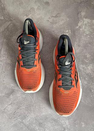 Кроссовки мужские form fit