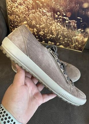 Шкіряні кросівки legero