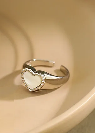 Каблучка з натуральним перламутром