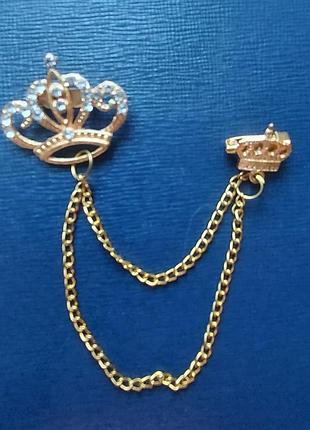 Брошка корона на цепочке