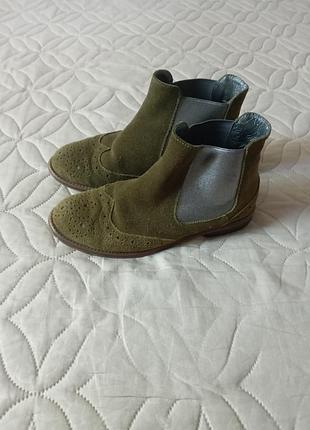 Осенние кожаные ботиночки челси